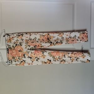 Joyous City Los Angeles NWOT Medium Floral Pull on Skinny Pants